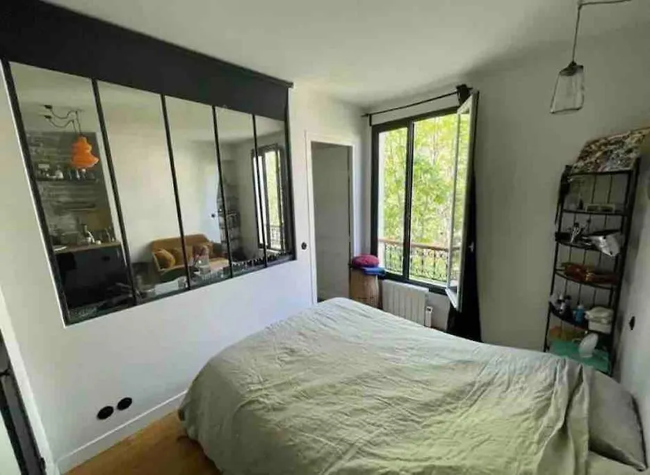 Charmant 2 Pieces A Gambetta Apartment Paris France